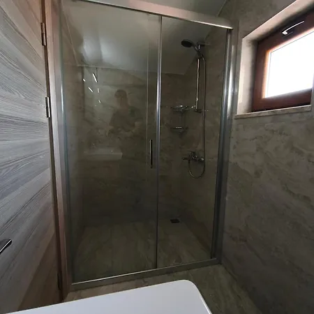 Vesa Villa